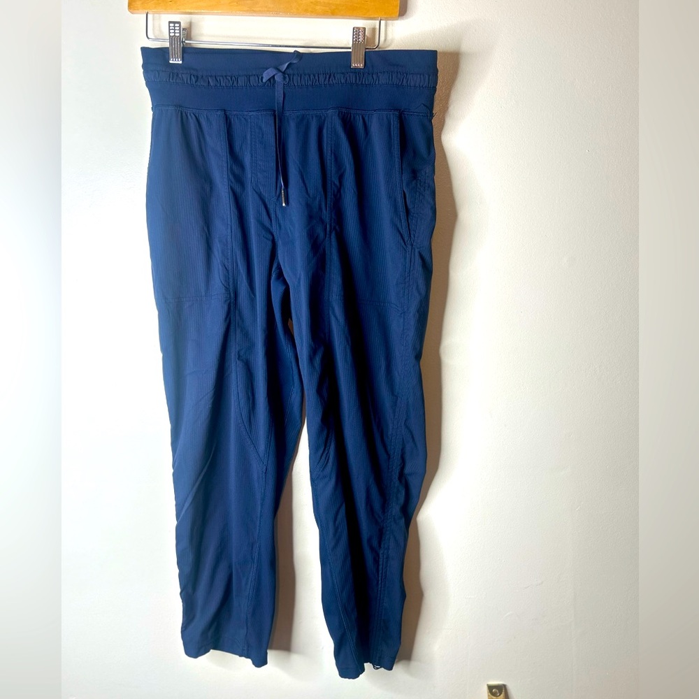 Lululemon Dance Studio Pants in Navy